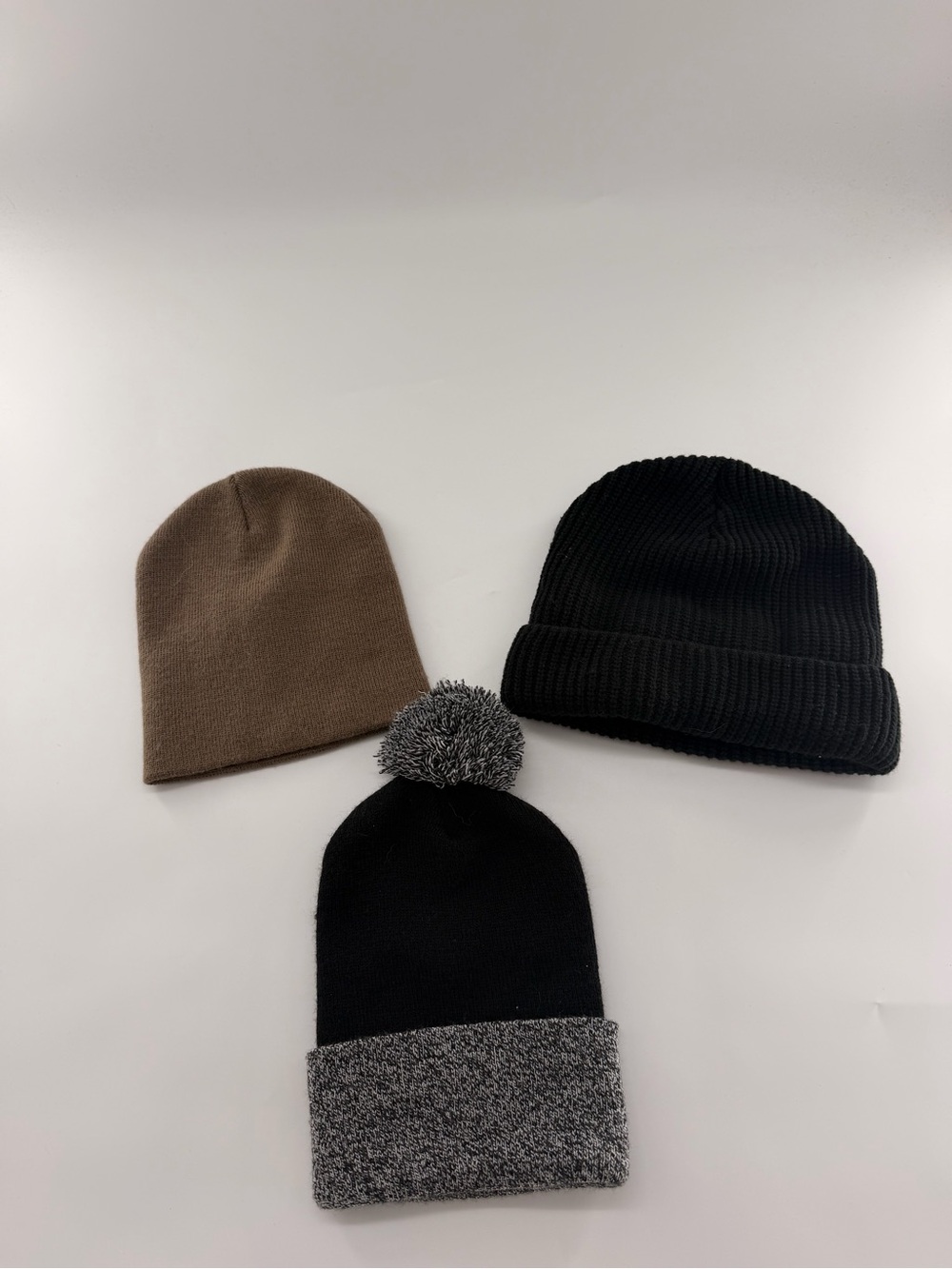 Carhartt Beanie Bundle Women’s One Size Tan Black Grey 3pc Winter - Picture 5 of 9
